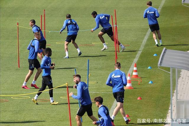 乔治30分76人险胜骑士止7连败 灰熊力克鹈鹕